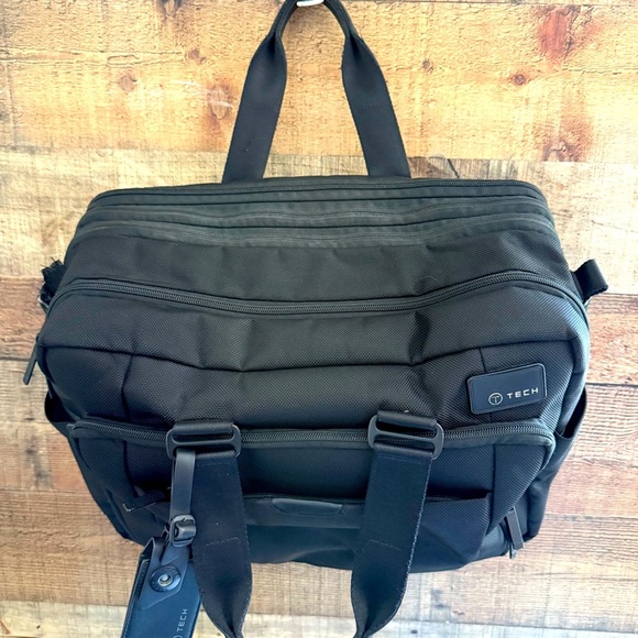 Tumi T-Tech Network T-Pass Expandable Solid Nylon Messenger Briefcase Bag - Picture 6 of 15